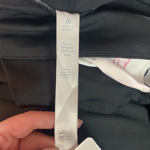 LULULEMON Athletica Black/White Wunder Under Pant Size 8 - Picture 12 of 14